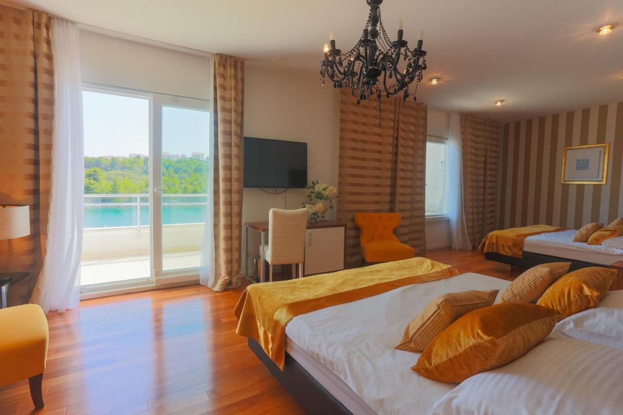 Perla Resort Рогозница Екстериор снимка